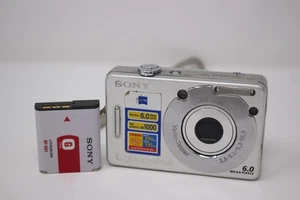 Sony Cybershot DSC-W50 Digitalkamera 6MP Zeiss Objektiv Ladegerät getestet mit Batt TOP - Bild 1 von 6