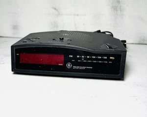 Vintage 90’s GE 7-4813A Digital AM/FM Radiowecker getestet funktioniert - Bild 1 von 13