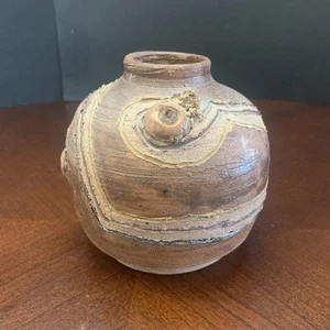 Vintage Studio Art Pottery Vase – Handcrafted Brown Textured Clay – Signed - Picture 1 of 6