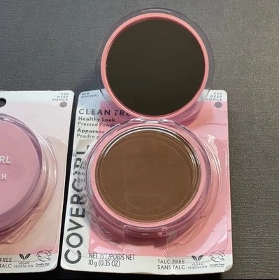 2x COVERGIRL Clean Fresh Health Look Pressed Powder Compact #220 Deep (0.35 oz) - Image 1 of 4