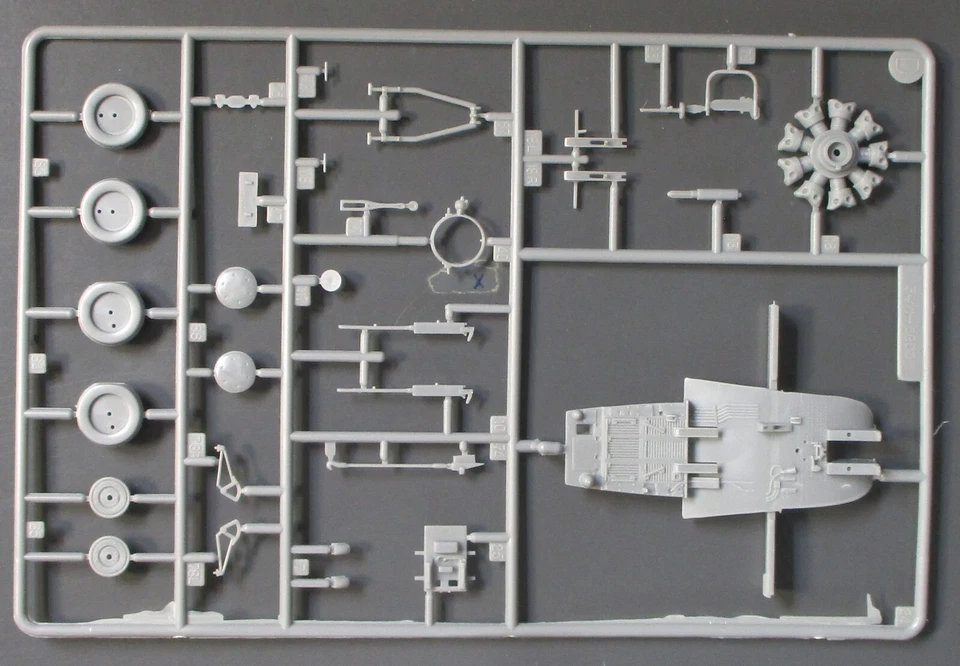 Accurate Miniatures масштаб 1/48 SBD-2 Dauntless - лот запчастей D из набора 480310 - Изображение 1 из 1