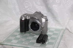 Nikon D50 6,1 megapixel fotocamera digitale - (solo corpo) - Foto 1 di 9