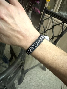 MOTIVATIONAL WRISTBANDS - Wear Your Motivation!! UNBREAKABLE Sm/Youth Size - Picture 1 of 5