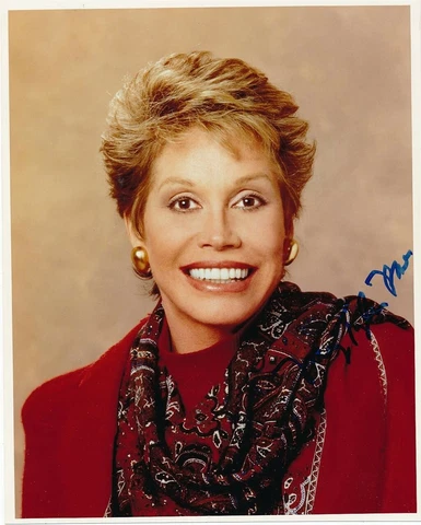 Mary Tyler Moore- Signed Color Photograph Cover