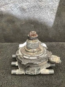 Distributor MAZDA 929 92 93 94 95 - Foto 1 di 4