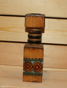 Vintage carving wood candle holder - Picture 1 of 10