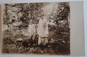 VINTAGE RPPC SCHÖNE OSTINDISCHE FRAU & SOHN DER OBERKLASSE IN WESTERN BEWALD GLADE - Bild 1 von 2
