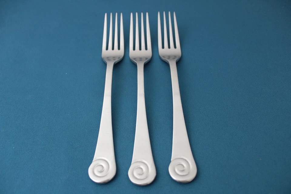 3 Dinner Forks Robert Welch AMMONITE SATIN 18/10 Stainless China 8" - Image 1 of 4