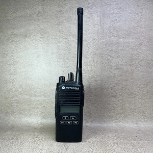 Motorola CP185 Radio dwukierunkowe UHF 435-480mhz 16Ch 4Watt AAH03RDF8AA7AN - Zdjęcie 1 z 8