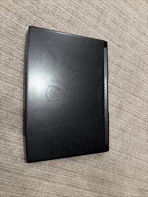 MSI Katana 15 B12V 15.6" i7-12650H 2.3GHz 32GB RAM 1TB SSD GeForce RTX 4060 - Image 1 of 4