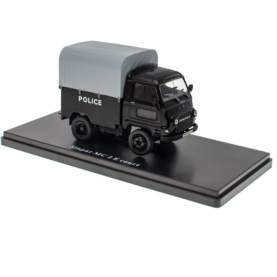 Renault Sinpar MC2 E Court 1968 Police Hachette 1:43 VAN DIECAST - Image 1 of 1