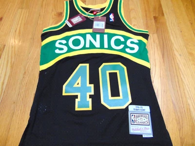 MITCHELL & NESS NBA HWC SEATTLE SUPERSONICS SHAWN KEMP 94-95 SWINGMAN JERSEY S - Image 1 of 4