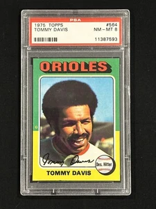 1975 TOPPS #564 TOMMY DAVIS PSA 8 - Foto 1 di 2