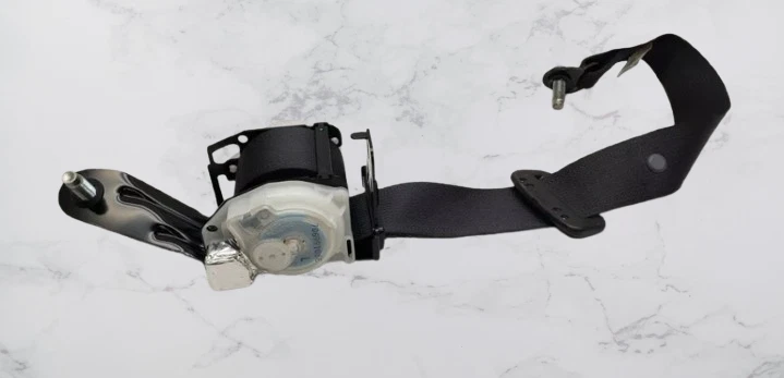 Натяжитель ремня безопасности водителя передний левый 2009-2014 Acura TSX в сборе черный от оригинального производителя - Изображение 1 из 1