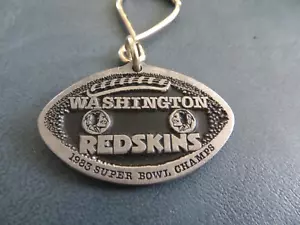 WASHINGTON REDSKINS 1983 SUPER BOWL XVII CHAMPS PEWTER SILVER KEYCHAIN - Picture 1 of 2