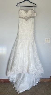 Unknown brand Women’s Wedding Dress Bridal Gown Sz 12 Off White NWT  - Image 1 of 4
