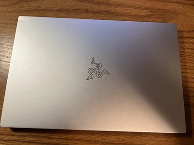 Razer Blade Studio, RTX 5000, i7, 32GB Ram, 500GB SSD, 4K OLED Touch Screen - Image 1 of 4