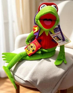 Vintage Macy's Muppets Kermit the Frog Plush Toy with Camera Excellent Condition - Picture 1 of 13