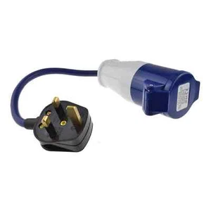 Convertitore mani gancio caravan/motorhome piombo 13 A spina Regno Unito - presa blu 16 A CEE - Foto 1 di 2