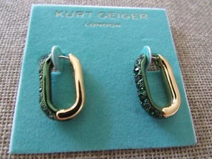 Kurt Geiger London Ohrringe grün facettierte Kristalle Pavé oval Creolen goldfarben - Bild 1 von 3