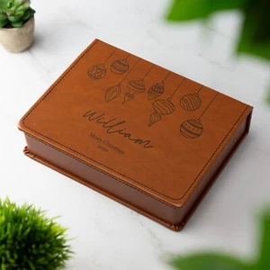 Caja de regalo personalizada de cuero con matraz de cadera 6 oz Navidad esposo papá novio - Imagen 1 de 24