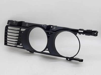 89-94 BMW 525 E34 PARRILLA DERECHA PARRILLA EXTERIOR PARRILLA 51131944138 Foto 1 de 4