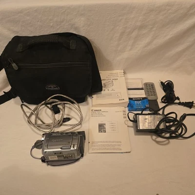 Canon ZR200 MiniDv Mini Dv Camcorder W/Batteries Charger Bag Cables TESTED - Image 1 of 4