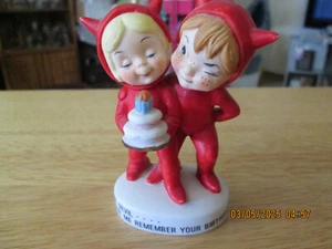 Vintage The Devil Made Me Remember Your Birthday - Imagen 1 de 15