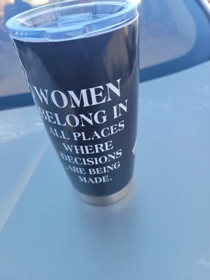 Cooler Cup RUTH BADER GINSBURG 全新 黑色。 Her Signature RBG — 第 1/4 张图片