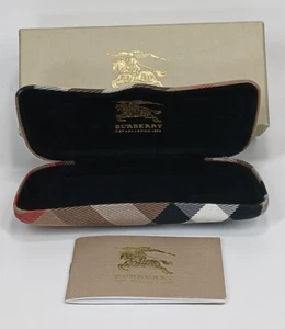 Estuche para gafas de sol Burberry Classic Nova Check a cuadros con cubierta dura - Imagen 1 de 8