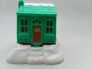 Vintage Polly Pocket 1995 McDonald’s Winter Chalet Bluebird Toys with Polly Toy - Picture 1 of 4