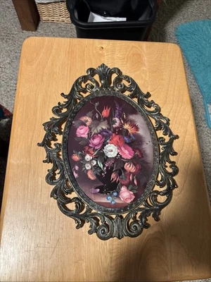 Marco de fotos vintage de latón ovalado ornamentado flores convexas hecho en Italia 13"x10" Foto 1 de 4