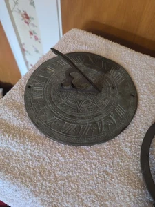 Sundial And Trivet - Picture 1 of 2
