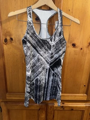 Regata Lululemon CRB Cool Racerback corrida ioga solteira preta branca feminina 6 - Imagem 1 de 4