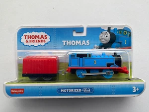 fisher-price THOMAS & FRIENDS-MOTORIZED *THOMAS* #1 ENGINE & CARRIAGE NEW! 3+ - Picture 1 of 3