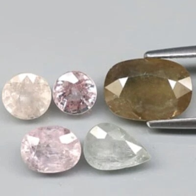 7.71TCW / 5Pcs Natural Sapphire Madagascar Mix Cut Heated  Loose Gemstone - Image 1 of 3