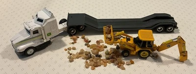Kenworth T600 semi w/metal lowboy, 1/64, Ertl, John Deere, Backhoe - Image 1 of 4