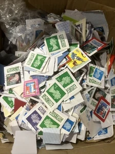 1kg Of UK GB British Unsorted Kiloware - Direct From Charities - Picture 1 of 2
