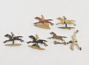 Lot de 6 chevaux avec jockey métal ancien pour restauration - Picture 1 of 2