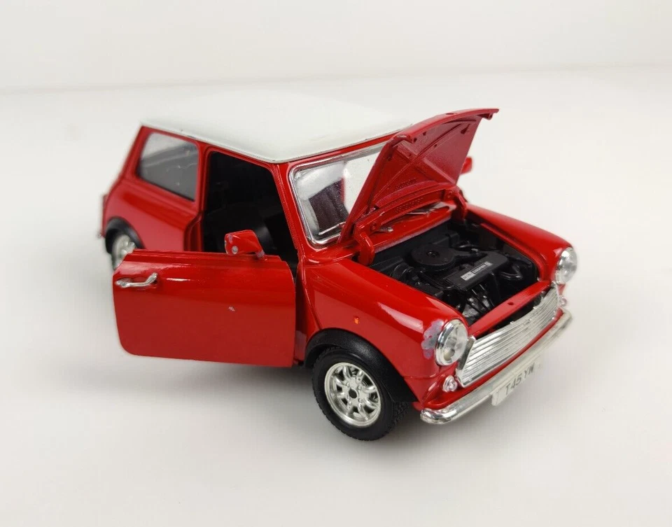 MODELLINO AUTO BURAGO MINI COOPER SCALA 1/16 DIE CAST ROSSO - Immagine 1 di 4