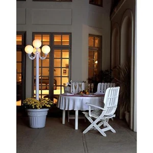 European 00391 Patio Lamp White Body With Four White Globes and Planter 80 Inche - Picture 1 of 1