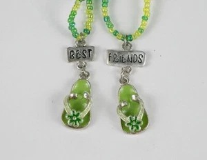 CLAIRES GIRLS SET 2 BEST FRIENDS GREEN FLIP FLOPS NECKLACE PENDANT JEWELRY NEW - Picture 1 of 1