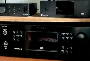 Rotel RCX-1500 Stereo-DAB-Receiver mit CD-Spieler - Schwarz - Bild 1 von 8
