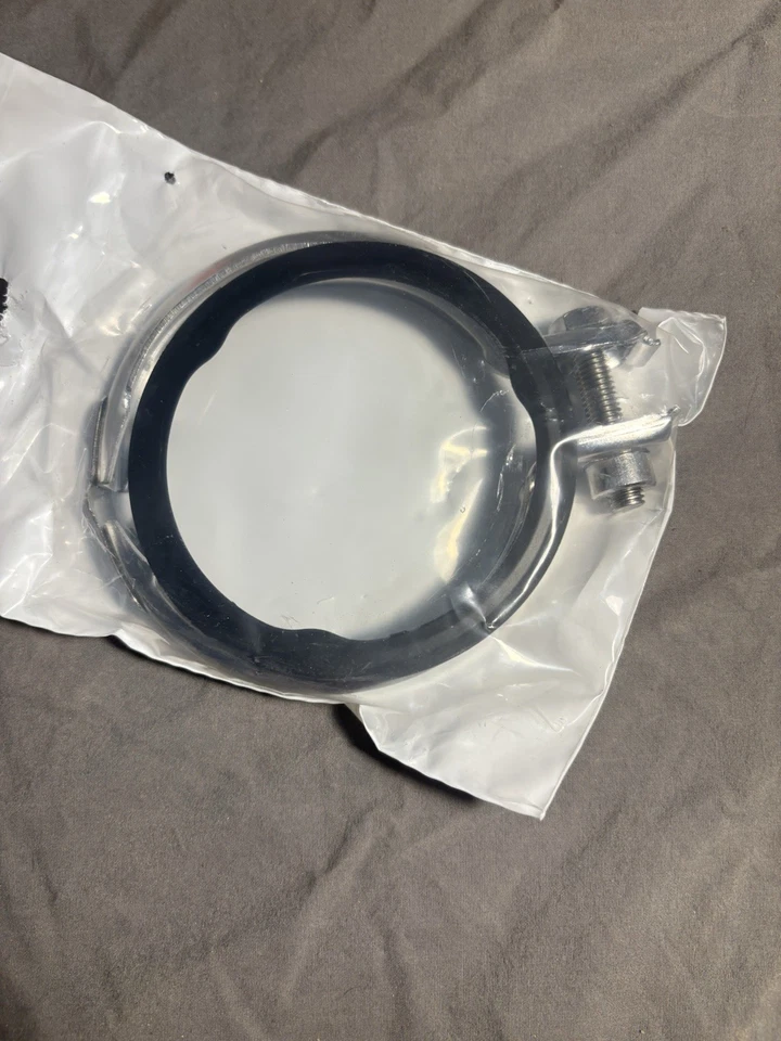 Exhaust Manifold Clamp And Gasket Fits Chevrolet And Buick Models In Description - Image 1 of 2