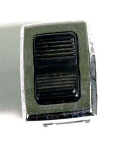 Interruptor de ventana Mercedes con bisel cromado trasero 5 pines W109 W114 W115 W116 W123 - Imagen 1 de 1