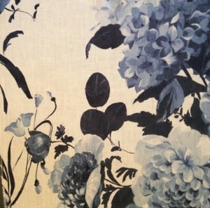 DESIGNERS GUILD Amrapali Blue Floral Linen Remnant New  - Picture 1 of 1