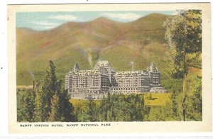 Postal del Parque Nacional Banff Alberta Banff Springs Hotel Byron Harmon sin publicar - Imagen 1 de 2