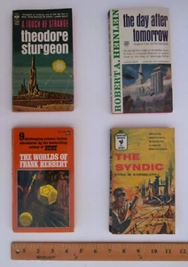 Estate Vintage Futuristic SCI-FI 4 Paperback Book Lot MCM Visionary Cover Art !! - Picture 1 of 8