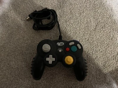 MadCatz Controller for GameCube - Image 1 of 4