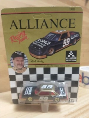Ertl 1/64 NASCAR diecast #59 Alliance Training Centers Robert Pressley 1992 OLDS Foto 1 de 4